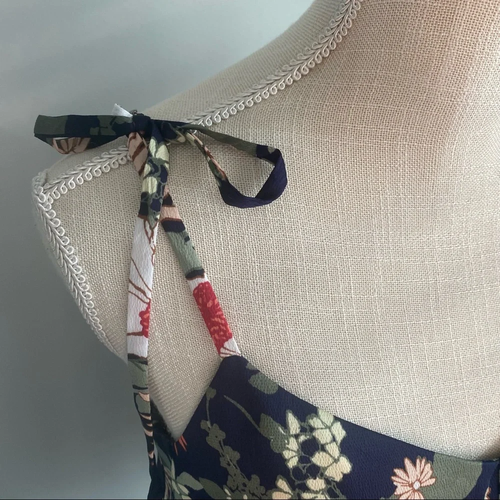 NWT BR Navy Floral Print Tie Shoulder Tiered Top, Size Small - Picture 6 of 16